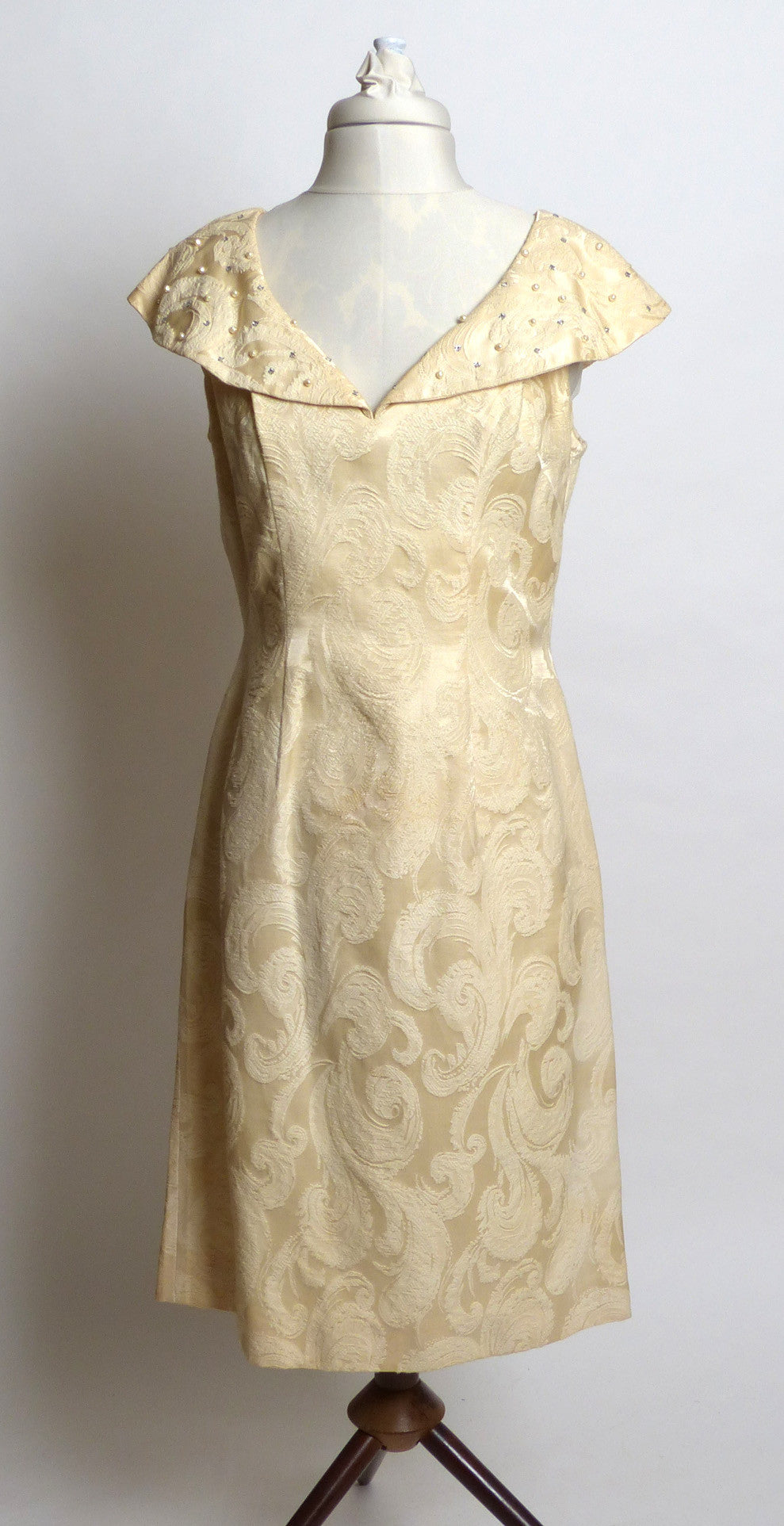 Late 1950s/Early 1960s Lilli Diamond of California Cream Ivory Silk Brocade Dress - D & L  Vintage 