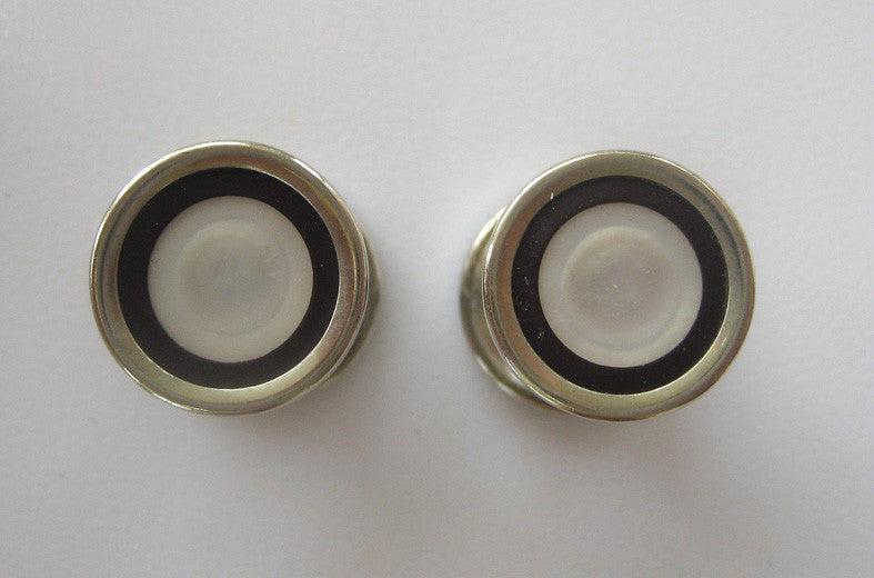 Baer & Wilde Silvertone Kum-A-Part Mother-of-Pearl and Black Enamel Snap Cuff Links
