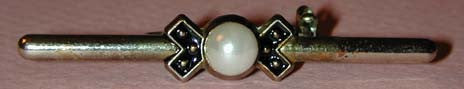 Unsigned Faux Pearl and Enamel Bar Brooch/Pin