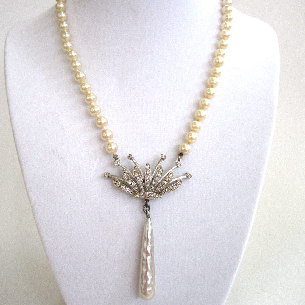 Silver-Tone Faux Pearl and Rhinestone Crown Necklace - D & L  Vintage 